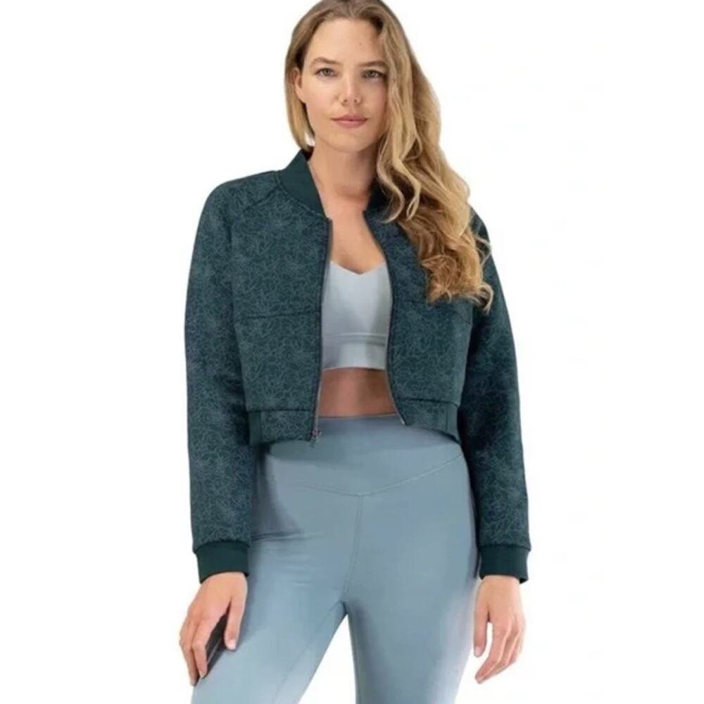 Balance Athletica Flight Crop Bomber Jacket in Deep‎ Sea Size Small Green Floral